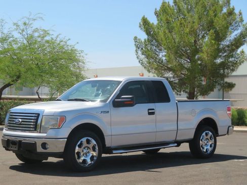 Used 2010 Ford F150 XLT image 1