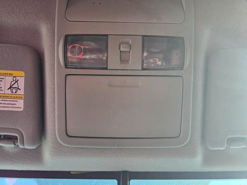 Used 2016 Nissan Frontier PRO-4X AWD/4WD image 25