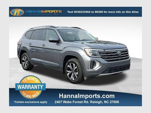 Used 2024 Volkswagen Atlas SE image 1