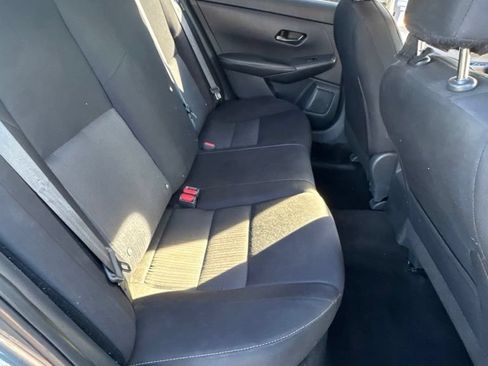 Used 2024 Nissan Sentra SV FWD image 11