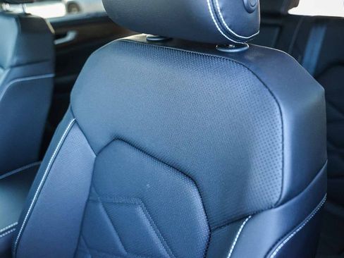 New 2026 Volkswagen Atlas SE image 36