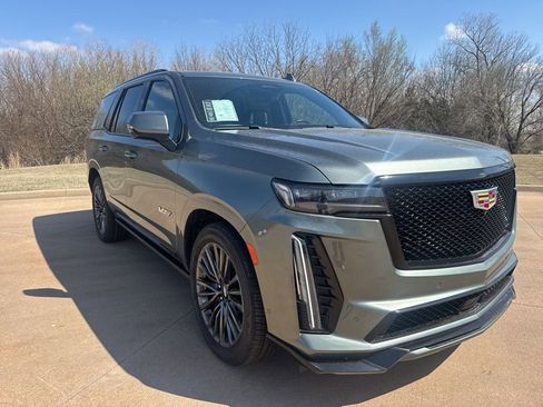 Certified 2024 Cadillac Escalade V image 7