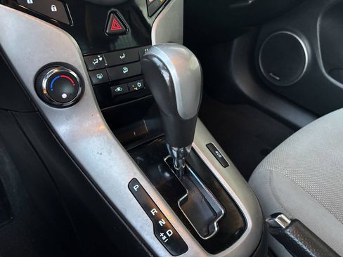 Used 2014 Chevrolet Cruze LT w/ All-Star Edition FWD image 20