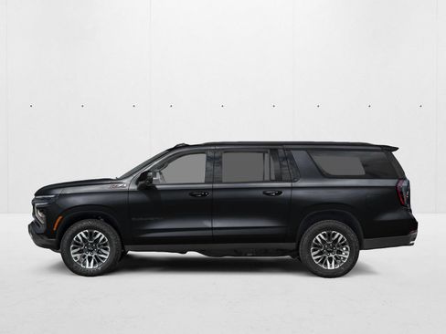 New 2026 Chevrolet Suburban Z71 w/ Comfort Package AWD/4WD image 3