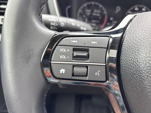 Used 2023 Honda Pilot Touring image 34