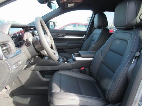 New 2026 GMC Terrain Elevation w/ Elevation Premium Package AWD/4WD image 11