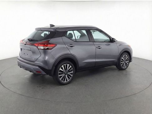 Used 2022 Nissan Kicks SV image 37