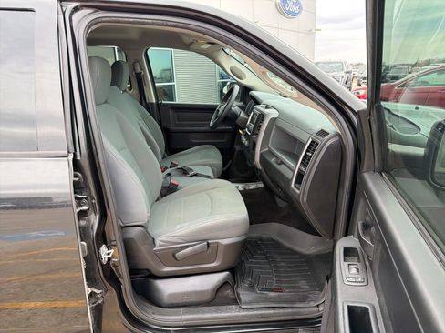 Used 2016 RAM 1500 Express w/ Black Ram 1500 Express Group image 26