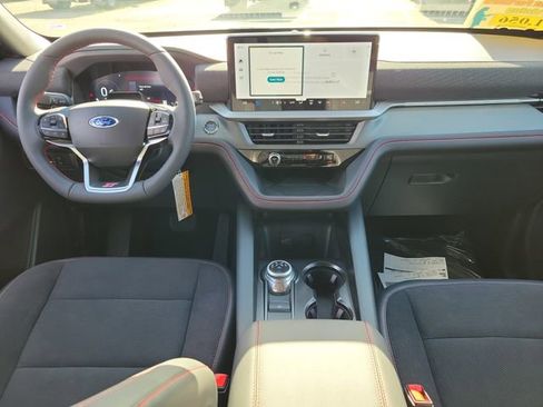 New 2026 Ford Explorer ST RWD image 8