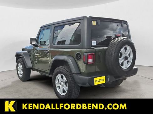 Used 2021 Jeep Wrangler Sport AWD/4WD image 3