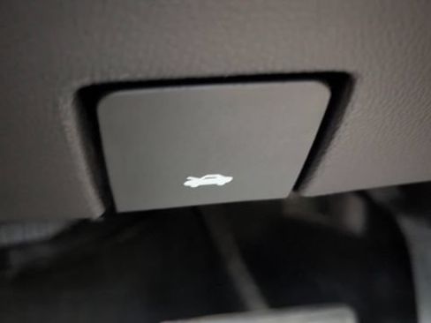 Used 2015 Chevrolet Silverado 1500 LTZ AWD/4WD image 32