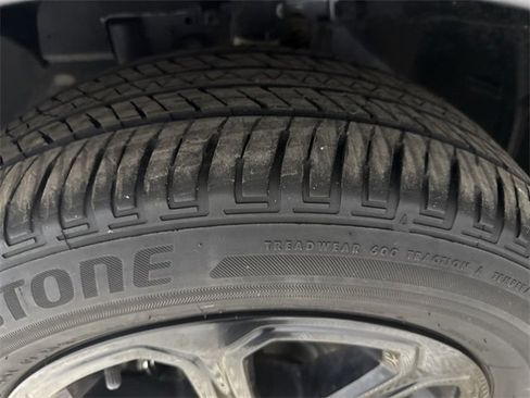 Used 2019 Ford EcoSport SE w/ SE Convenience Package image 23