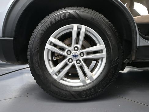 Used 2022 Ford Explorer 4WD image 14