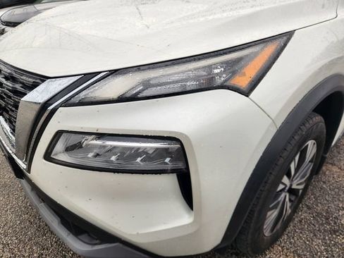 Used 2022 Nissan Rogue SV w/ SV Premium Package FWD image 6