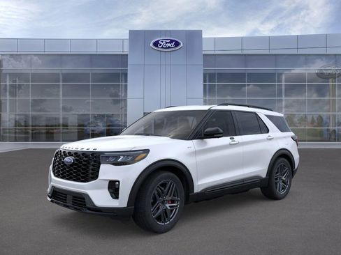 New 2026 Ford Explorer ST-Line w/ ST-Line Street Pack AWD/4WD image 1