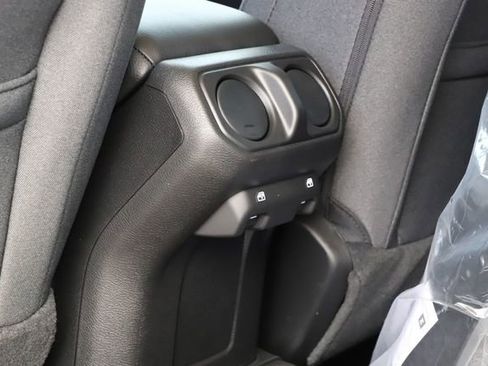 New 2026 Jeep Gladiator Willys AWD/4WD image 18