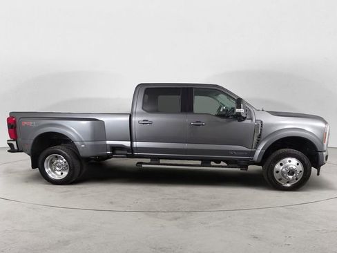Certified 2025 Ford F450 Lariat w/ FX4 Off-Road Package image 6