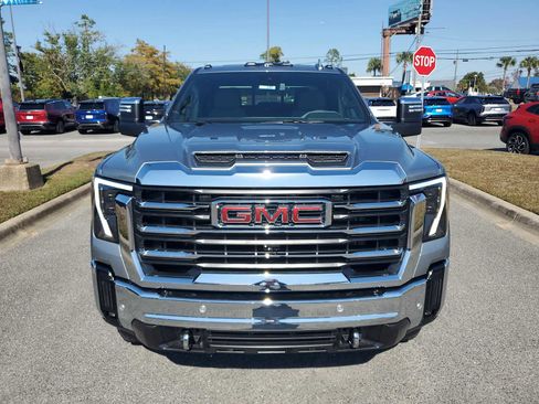 New 2026 GMC Sierra 3500 SLT w/ SLT Premium Package image 9