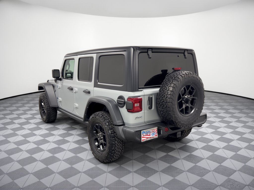 Used 2024 Jeep Wrangler Unlimited AWD/4WD image 3