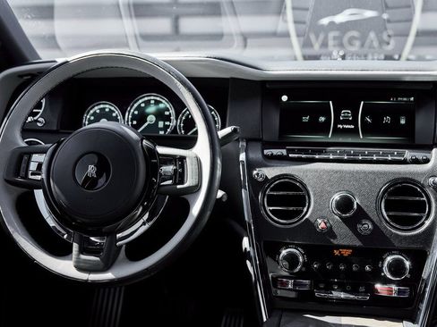 Used 2023 Rolls-Royce Cullinan AWD/4WD image 56