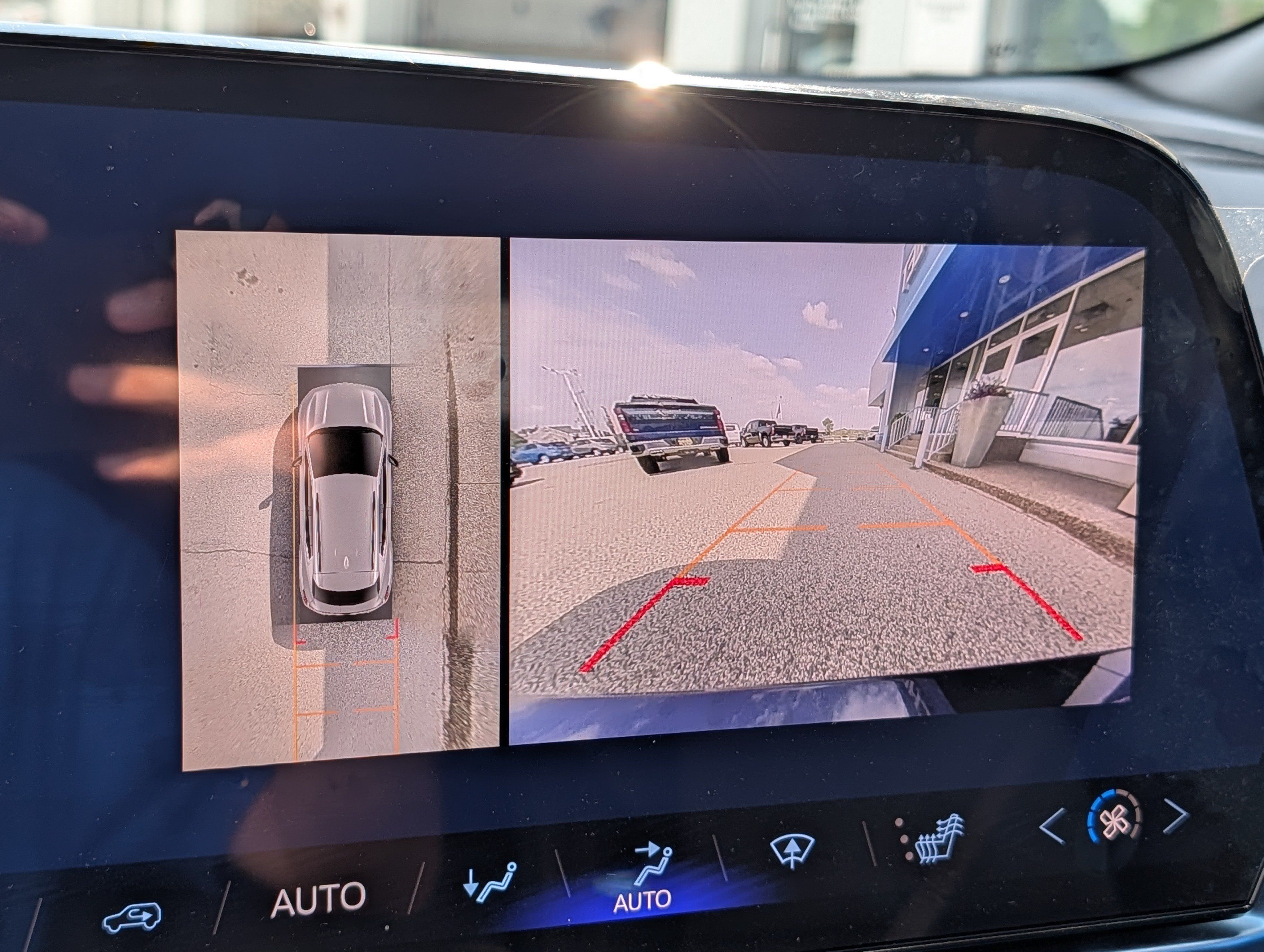 Certified 2024 Chevrolet Equinox EV LT AWD/4WD image 26