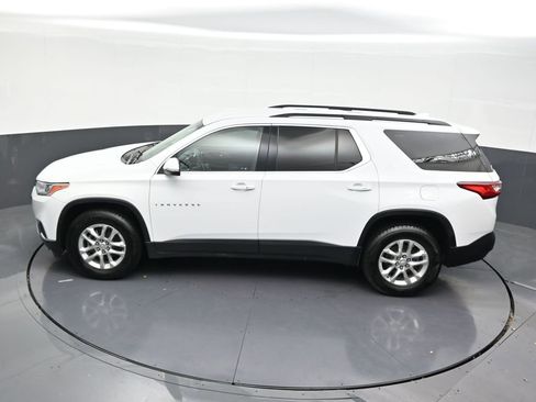 Used 2021 Chevrolet Traverse LT FWD image 18