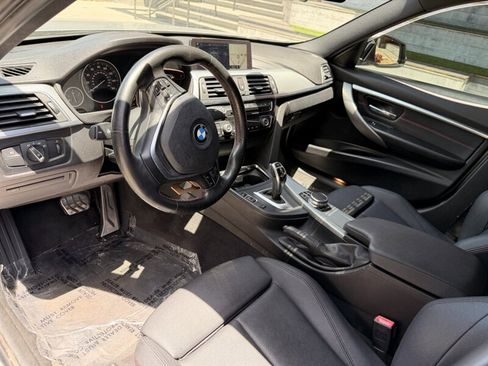 Used 2018 BMW 330i Sedan RWD image 9