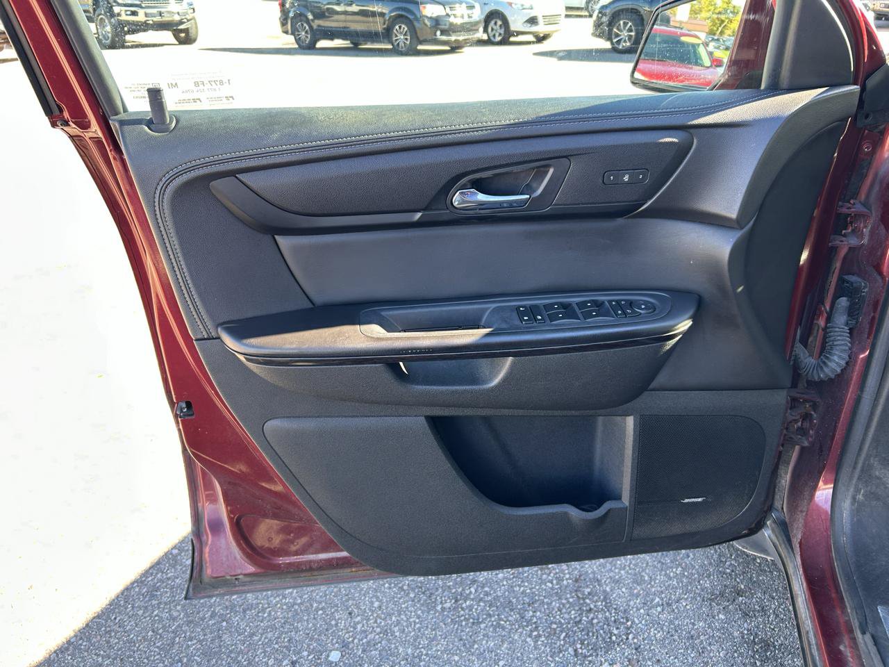 Used 2015 Chevrolet Traverse LTZ AWD/4WD image 15