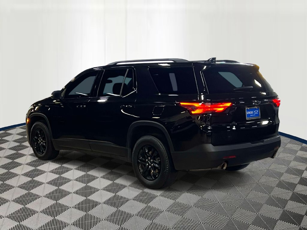 Used 2023 Chevrolet Traverse LS w/ Midnight/Sport Edition FWD image 3