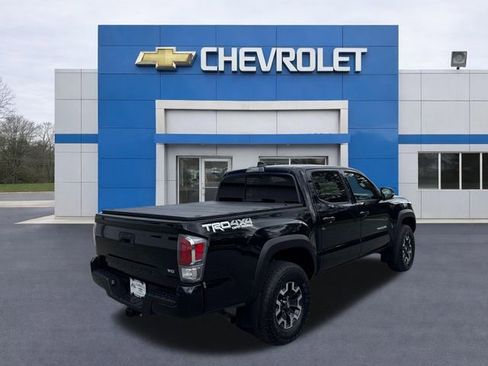 Used 2022 Toyota Tacoma TRD Off-Road w/ Technology Package AWD/4WD image 7