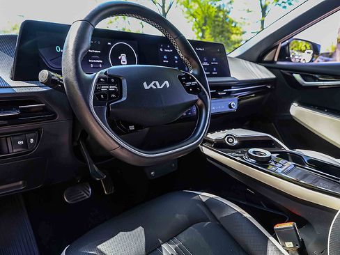Certified 2024 Kia EV6 GT-Line AWD/4WD image 7