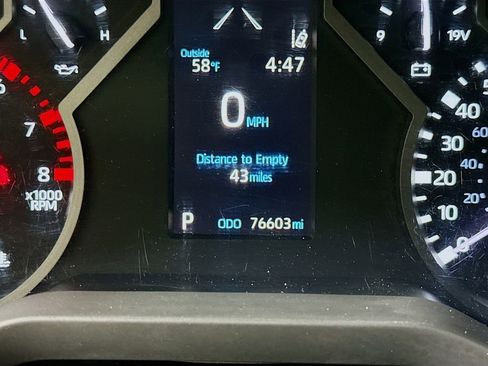 Used 2022 Toyota Tundra SR5 w/ SR5 Convenience Package AWD/4WD image 13