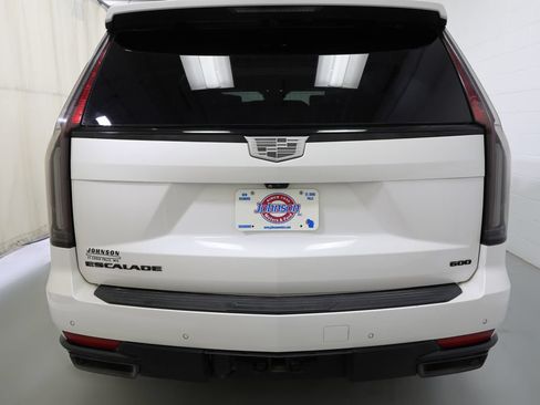 Used 2022 Cadillac Escalade Sport Platinum w/ LPO, ONYX Package AWD/4WD image 20