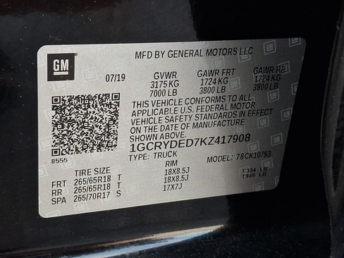 Used 2019 Chevrolet Silverado 1500 LT w/ Z71 Off-Road Package AWD/4WD image 25