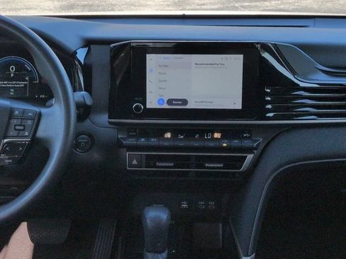 Used 2025 Toyota Camry LE FWD image 16