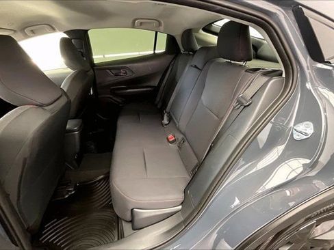Used 2026 Toyota Prius Plug-In Hybrid FWD image 20