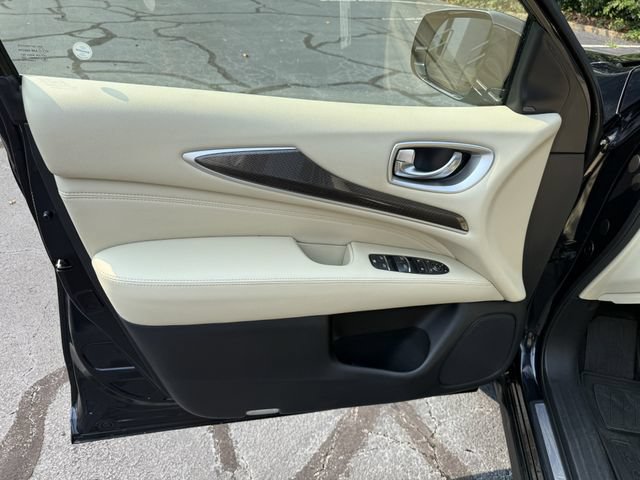Used 2019 INFINITI QX60 Pure AWD/4WD image 12