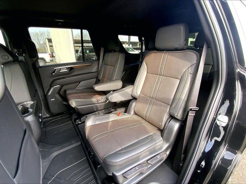 New 2026 Chevrolet Tahoe High Country AWD/4WD image 14