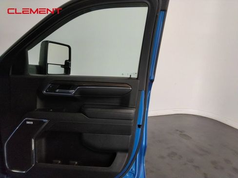 Used 2023 Chevrolet Silverado 1500 RST w/ Convenience Package II image 31