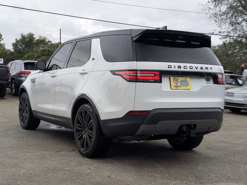 Used 2018 Land Rover Discovery HSE AWD/4WD image 2