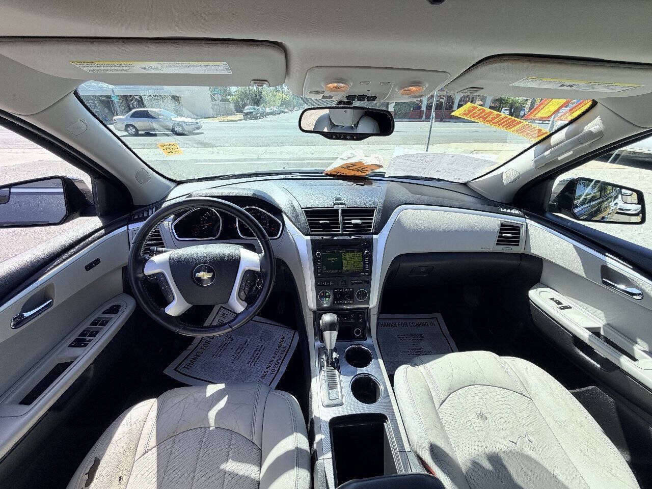 Used 2011 Chevrolet Traverse LTZ FWD image 24