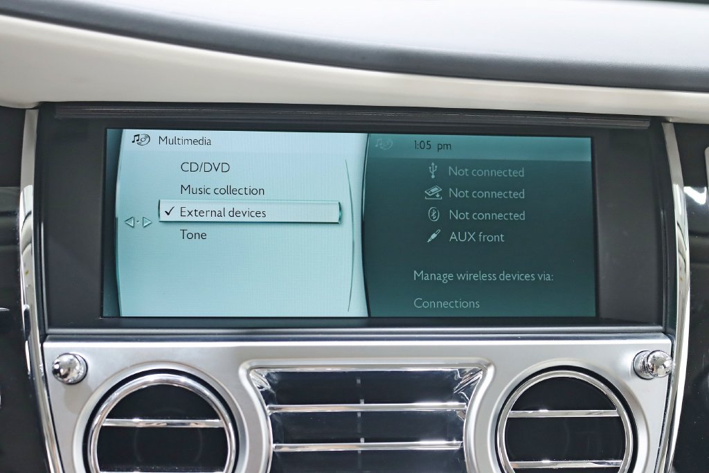 Used 2016 Rolls-Royce Ghost RWD image 24