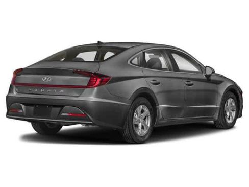 Used 2022 Hyundai Sonata SE image 2