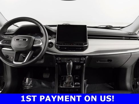 Certified 2022 Jeep Compass Limited image 2