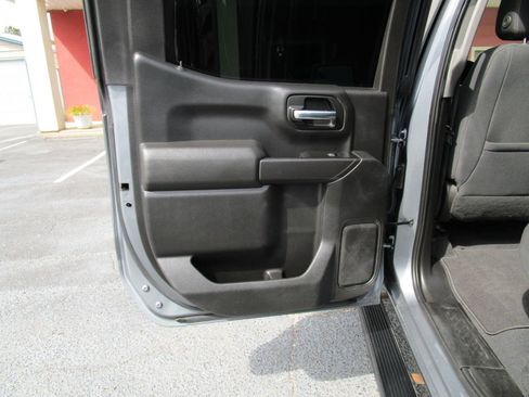 Used 2019 Chevrolet Silverado 1500 LT w/ Texas Edition image 23