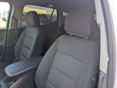 Used 2022 GMC Terrain SLE w/ Driver Convenience Package FWD image 10