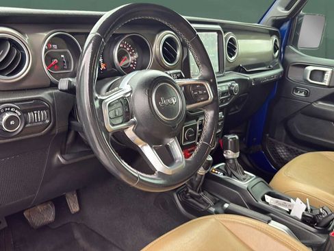 Used 2019 Jeep Wrangler Unlimited Rubicon AWD/4WD image 13