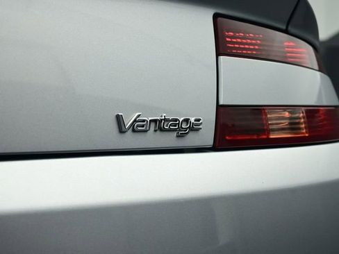 Used 2007 Aston Martin V8 Vantage Coupe image 54