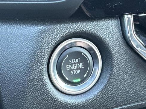 Used 2025 Chevrolet Colorado Trail Boss image 23