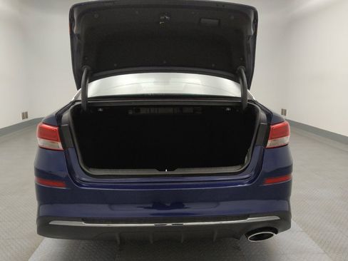 Used 2020 Kia Optima LX image 29